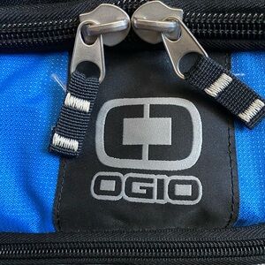Ogio RAGE Duffle Bag READ..